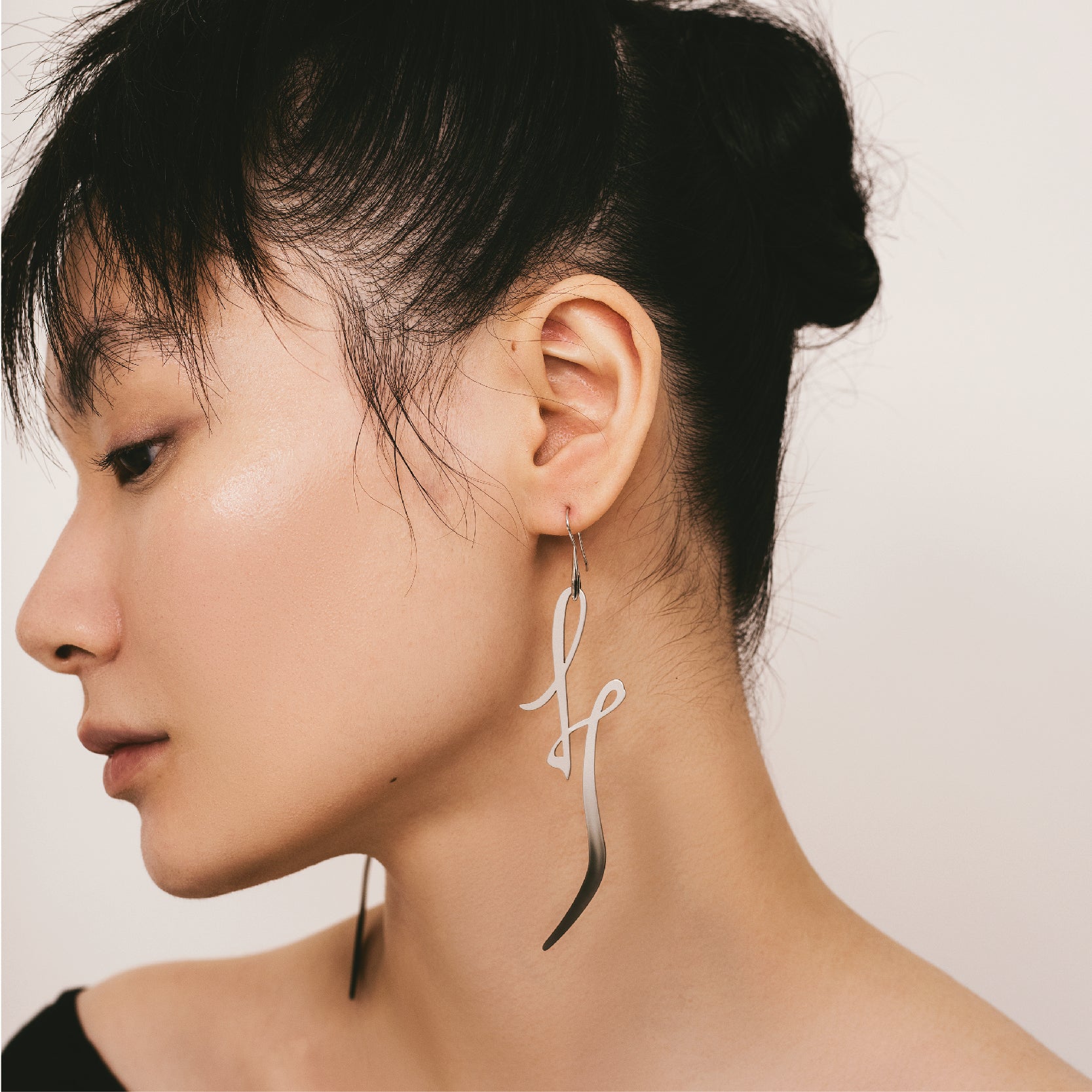 mimi33】ニュアンスフープピアス[K10][Basic]｜アネモネ・シエナロゼ